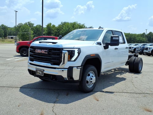 2026 GMC Sierra 3500 HD Chassis Cab Pro