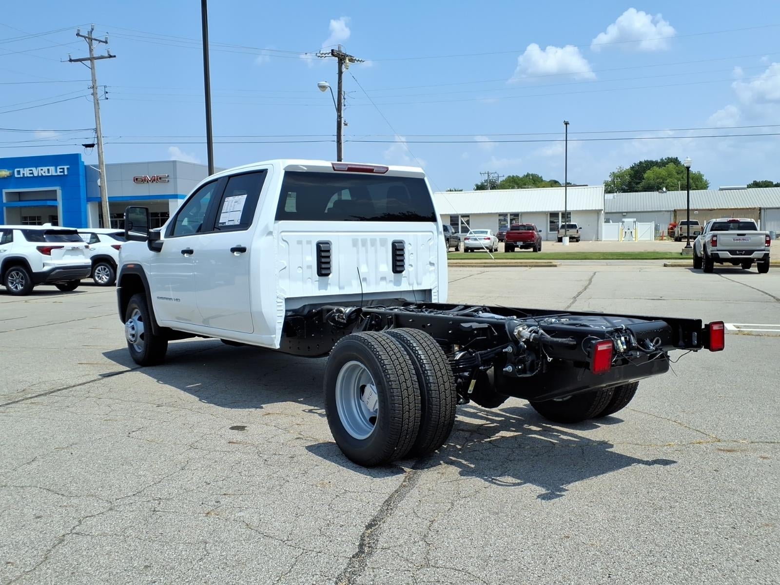 2026 GMC Sierra 3500 HD Chassis Cab Pro