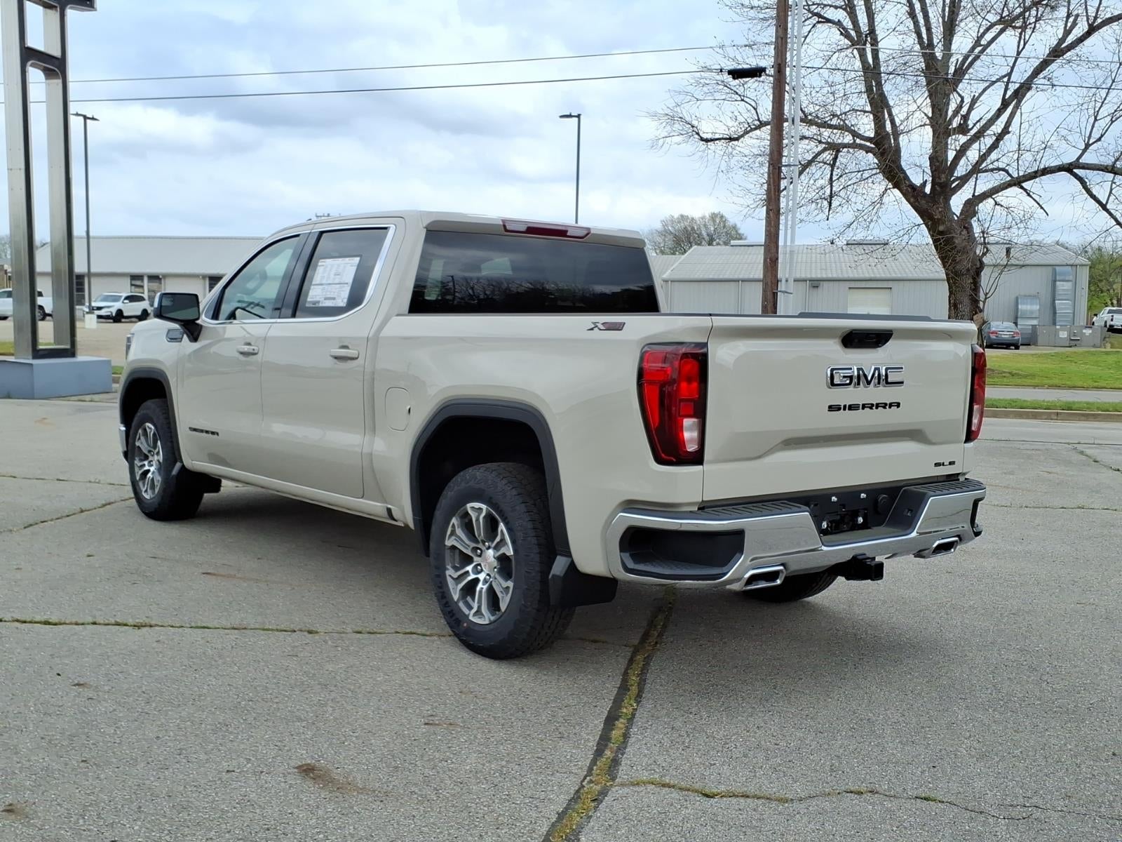 2026 GMC Sierra 1500 SLE